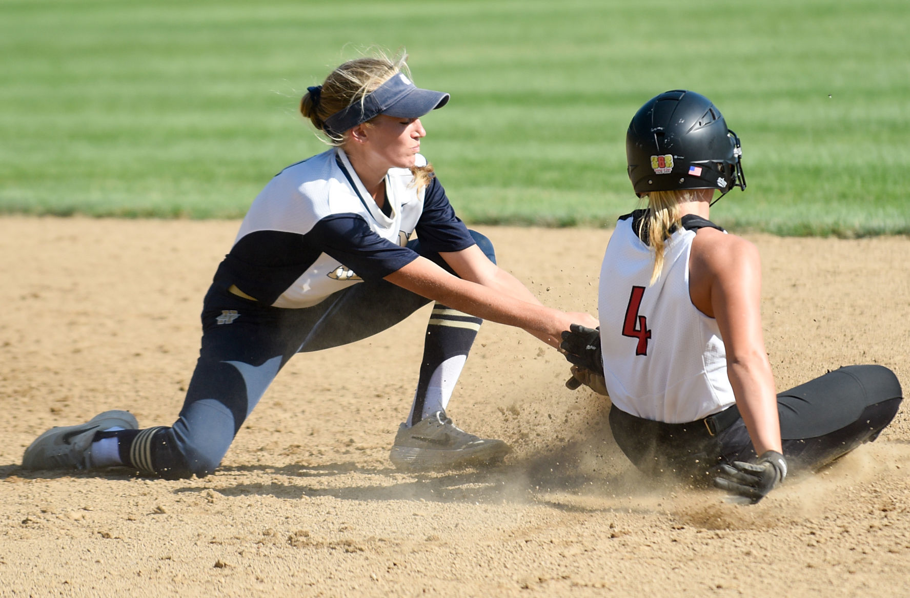 Softball Le Mars at Bishop Heelan